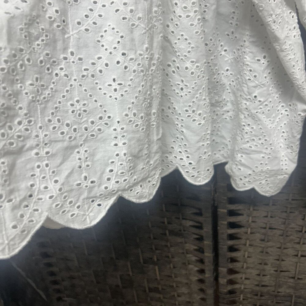 Roller Rabbit Oversized Eyelet Button Front Blous… - image 5